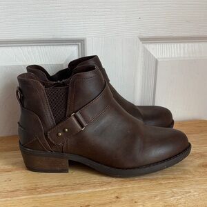 TORRID Brown ankle boots size 10 Wide Width Side Zip Low heel